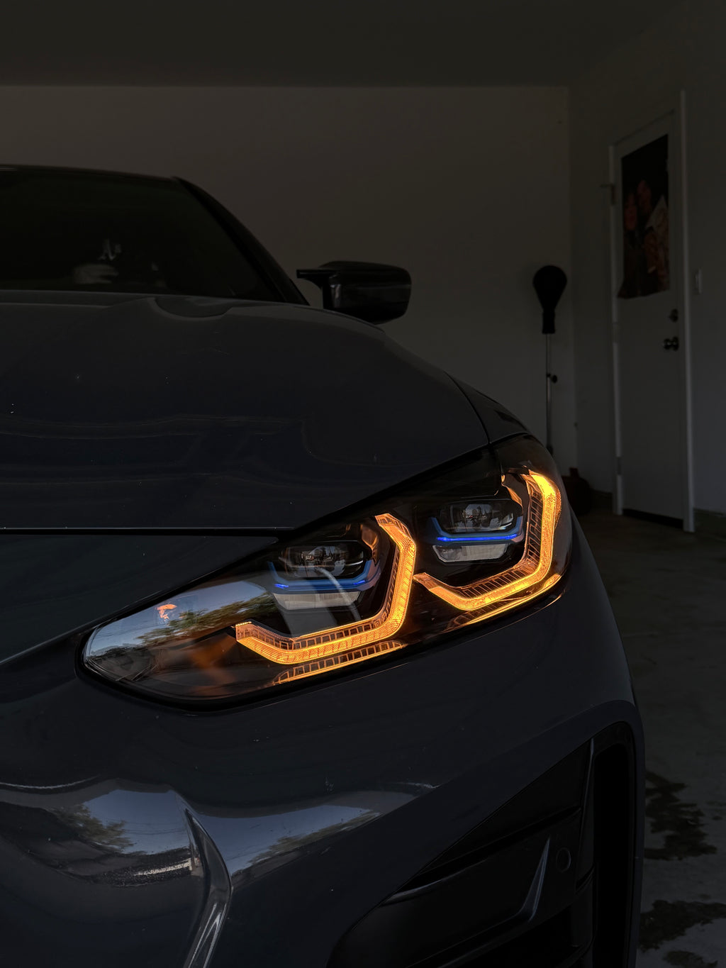 G80/G82/G22 BMW Laser Style headlights tri-color (2021+)