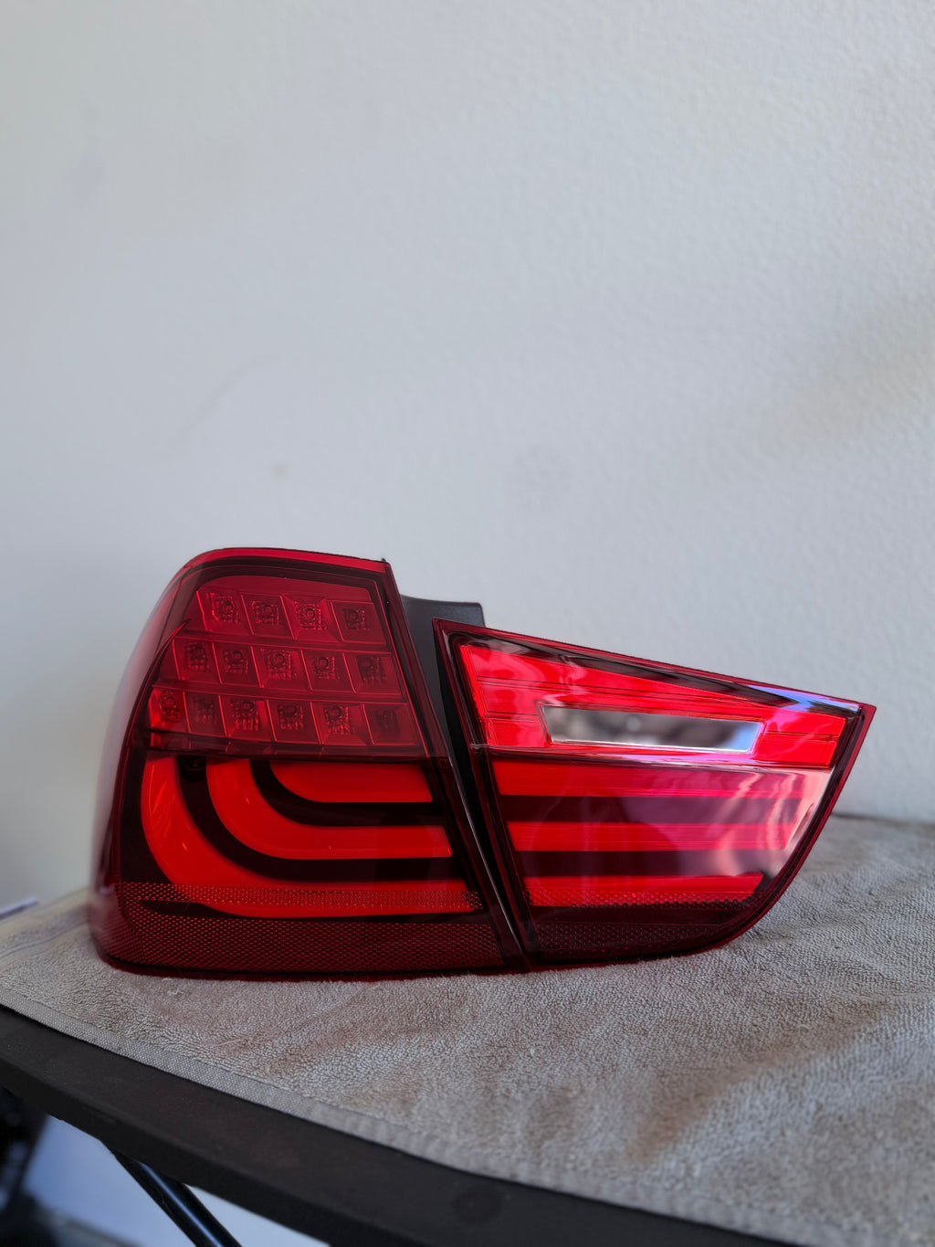 BMW LCI E90 updated style taillights