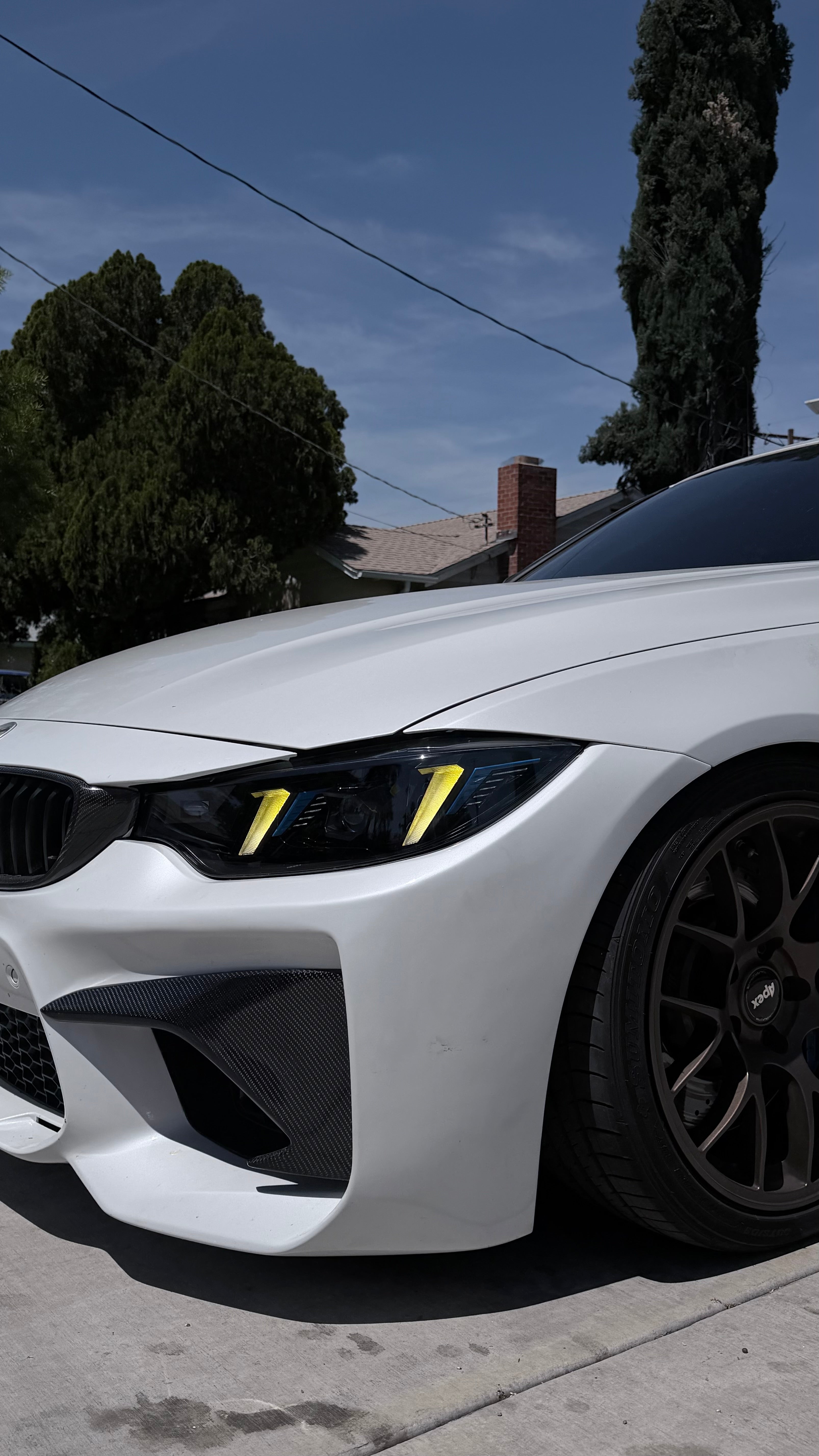 Snake Eye Style Yellow/White Color Switching LED Headlights - F80 M3 / F82 M4 / F32 4 Series Pre-LCI LED (2015-2017)